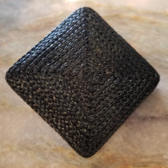 Vintage Post (rope) Earrings - Picture 2 of 4